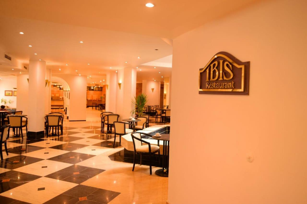 Cleopatra Hotel アスワン エクステリア 写真